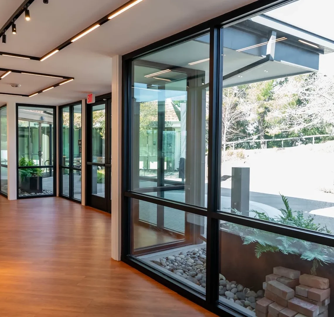 A scenic oak hillside overlooks an inclusive event space rental.